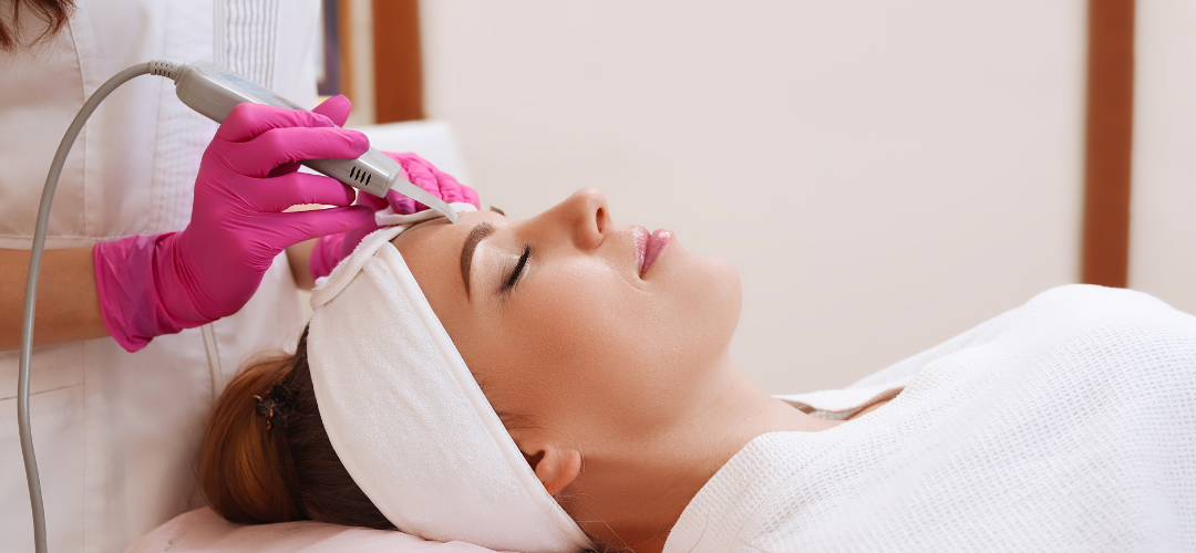 Sağlıklı ve Işıltılı Bir Cilt için Bilmeniz Gereken Her Şey